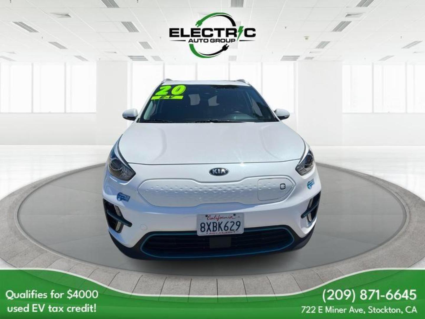 2020 WHITE /BLACK Kia Niro EV EX Premium (KNDCE3LG8L5) , 6A transmission, located at 722 E Miner Ave, Stockton, CA, 95202, (209) 871-6645, 37.956711, -121.282310 - PLUS TAXES AND FEES - Photo#4