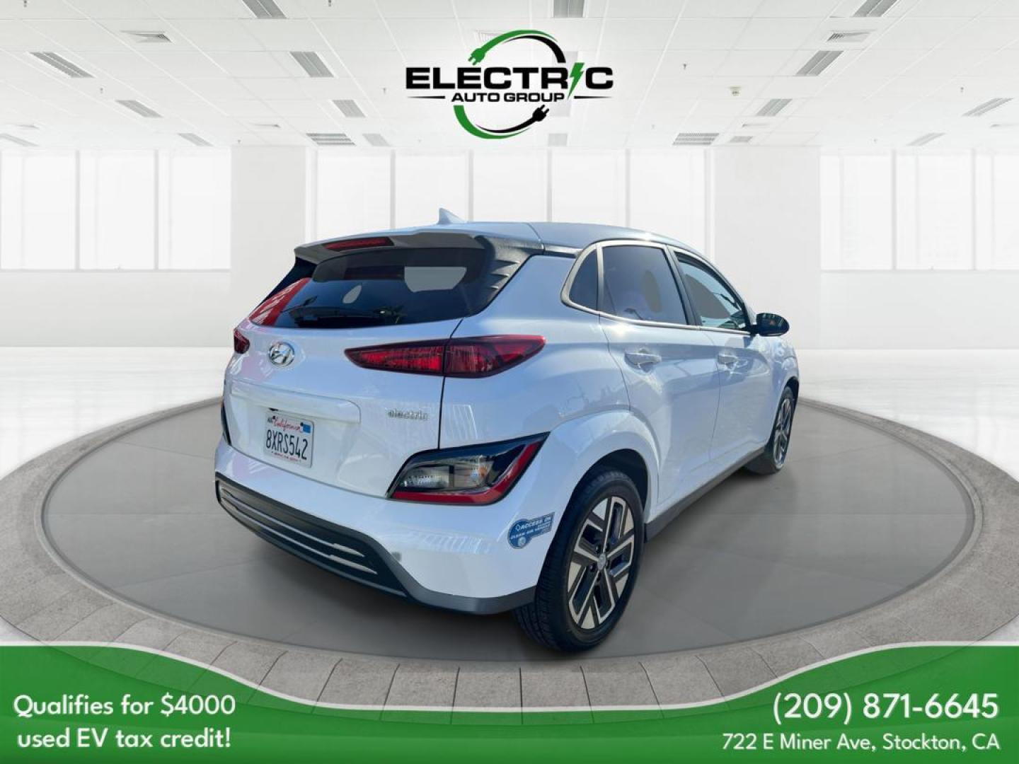 2022 WHITE /BLACK Hyundai Kona EV Limited (KM8K33AG4NU) with an ELECTRIC engine, 1A transmission, located at 722 E Miner Ave, Stockton, CA, 95202, (209) 871-6645, 37.956711, -121.282310 - PLUS TAXES AND FEES - Photo#2