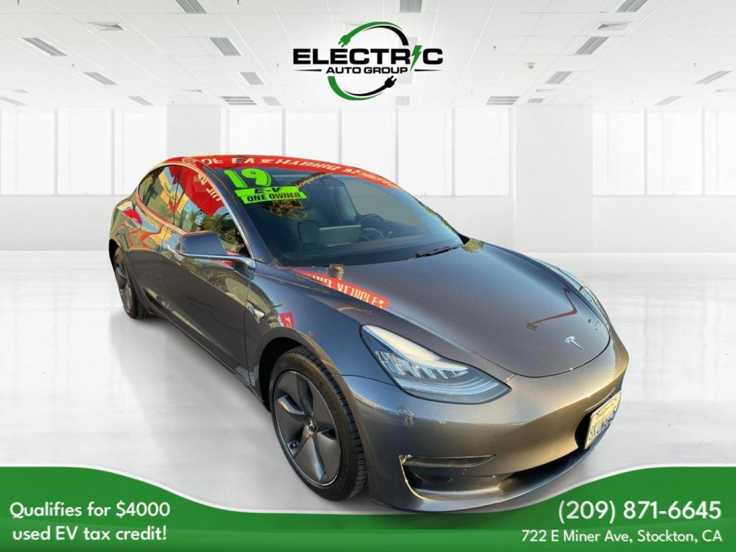 2019 /BLACK Tesla Model 3 Base (5YJ3E1EAXKF) with an ELECTRIC engine, 1A transmission, located at 722 E Miner Ave, Stockton, CA, 95202, (209) 871-6645, 37.956711, -121.282310 - PLUS TAXES AND FEE - Photo#0