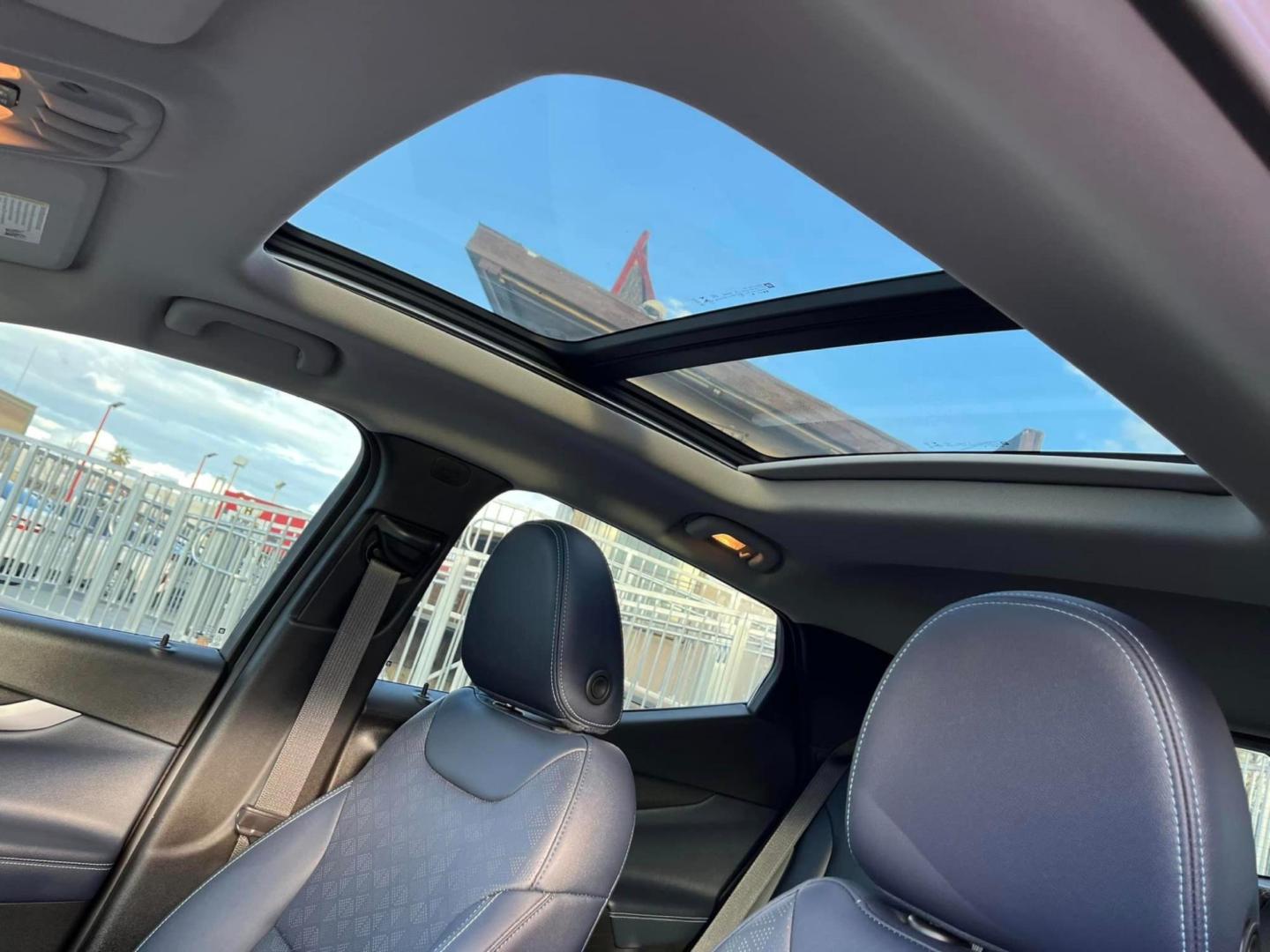 BURGUNDY /BLUE Chevrolet Bolt EV (1G1FZ6S06N4) , located at 722 E Miner Ave, Stockton, CA, 95202, (209) 871-6645, 37.956711, -121.282310 - PLUS TAXES AND FEES - Photo#13