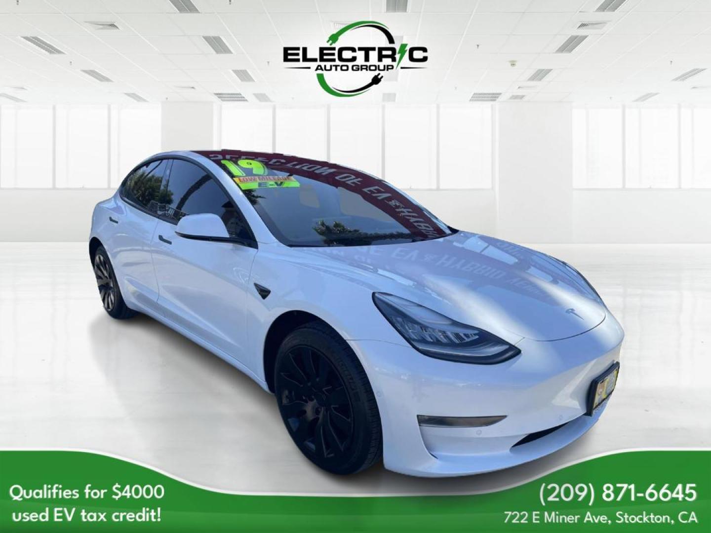 2019 WHITE Tesla Model 3 Base (5YJ3E1EA3KF) with an ELECTRIC engine, 1A transmission, located at 722 E Miner Ave, Stockton, CA, 95202, (209) 871-6645, 37.956711, -121.282310 - PLUS TAXES AND FEES - Photo#0