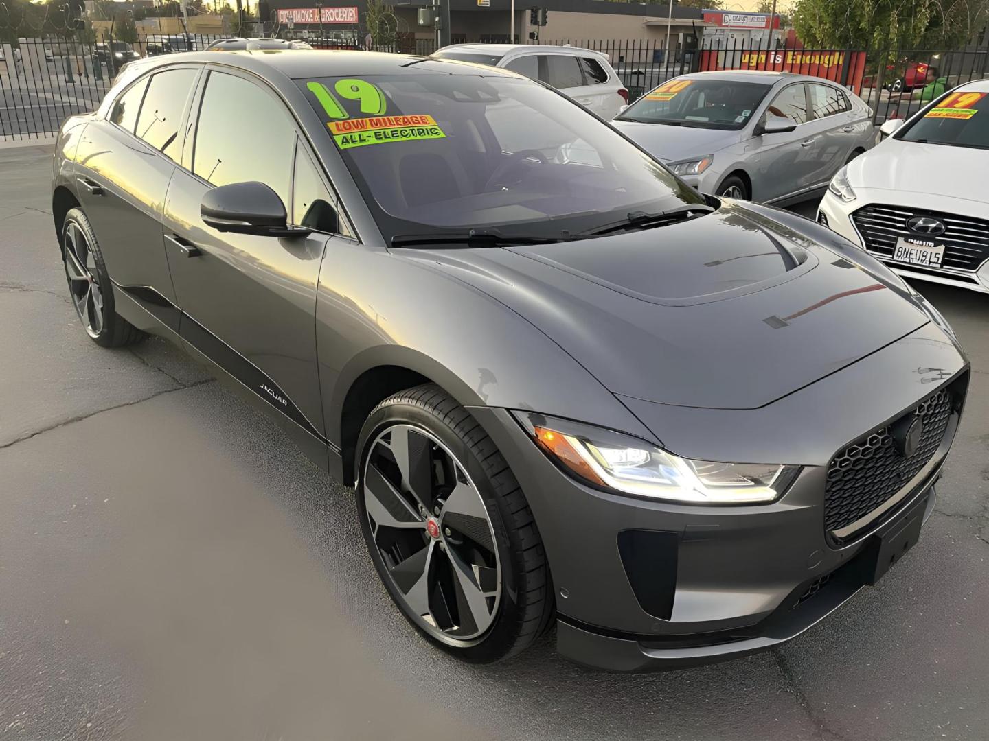 2019 Jaguar I-Pace HSE (SADHD2S12K1) , 1A transmission, located at 722 E Miner Ave, Stockton, CA, 95202, (209) 871-6645, 37.956711, -121.282310 - PLUS TAXES AND FEES - Photo#8