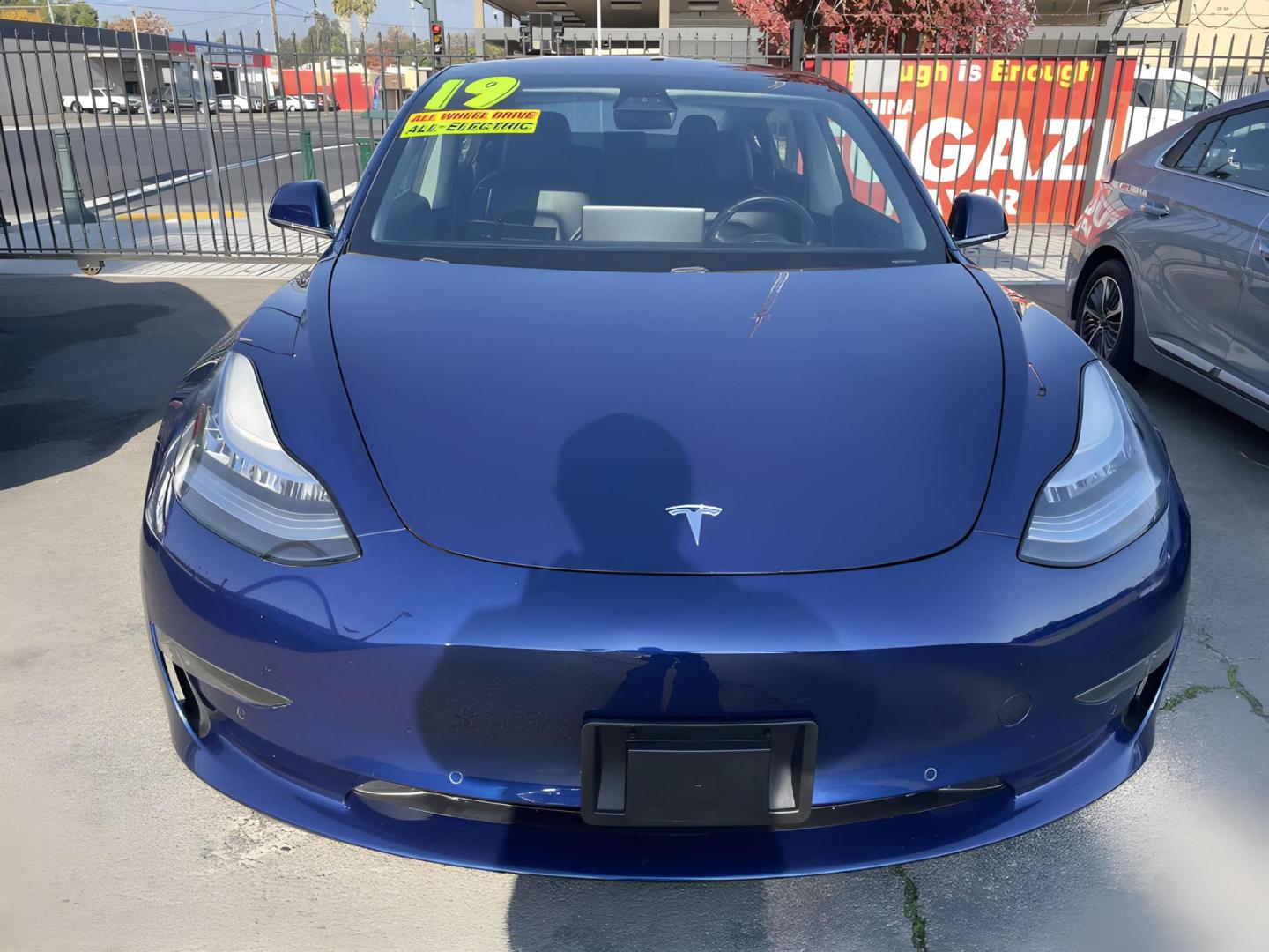 2019 BLACK Tesla Model 3 Base (5YJ3E1EB2KF) with an ELECTRIC engine, 1A transmission, located at 722 E Miner Ave, Stockton, CA, 95202, (209) 871-6645, 37.956711, -121.282310 - PLUS TAXES AND FEES - Photo#5