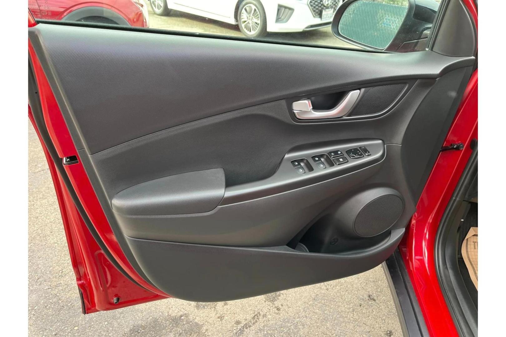 2022 RED /GRAY Hyundai Kona EV (KM8K23AG5NU) , located at 722 E Miner Ave, Stockton, CA, 95202, (209) 871-6645, 37.956711, -121.282310 - Up to $4,000 in Savings This vehicle may qualify for the Pre-Owned Clean Vehicle tax credit made available to taxpayers in the Inflation Reduction Act. For comprehensive details on the full range of eligibility requirements and to gain further insight into the Pre-Owned Clean Vehicle tax credit, w - Photo#3