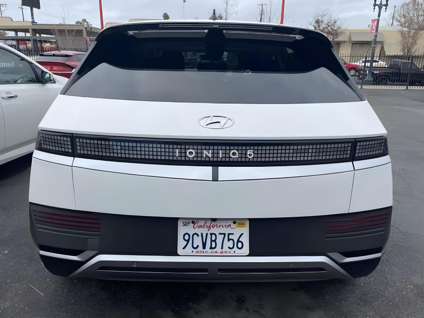 2022 WHITE Hyundai Ioniq 5 SEL (KM8KN4AE7NU) with an ELECTRIC engine, located at 722 E Miner Ave, Stockton, CA, 95202, (209) 871-6645, 37.956711, -121.282310 - PLUS TAXES AND FEES - Photo#23