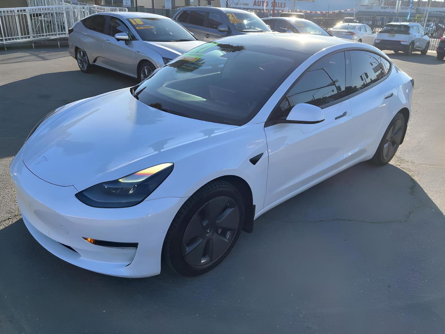 2021 WHITE Tesla Model 3 Standard Range Plus (5YJ3E1EA8MF) with an ELECTRIC engine, 1A transmission, located at 722 E Miner Ave, Stockton, CA, 95202, (209) 871-6645, 37.956711, -121.282310 - PLUS TAXES AND FEES - Photo#8