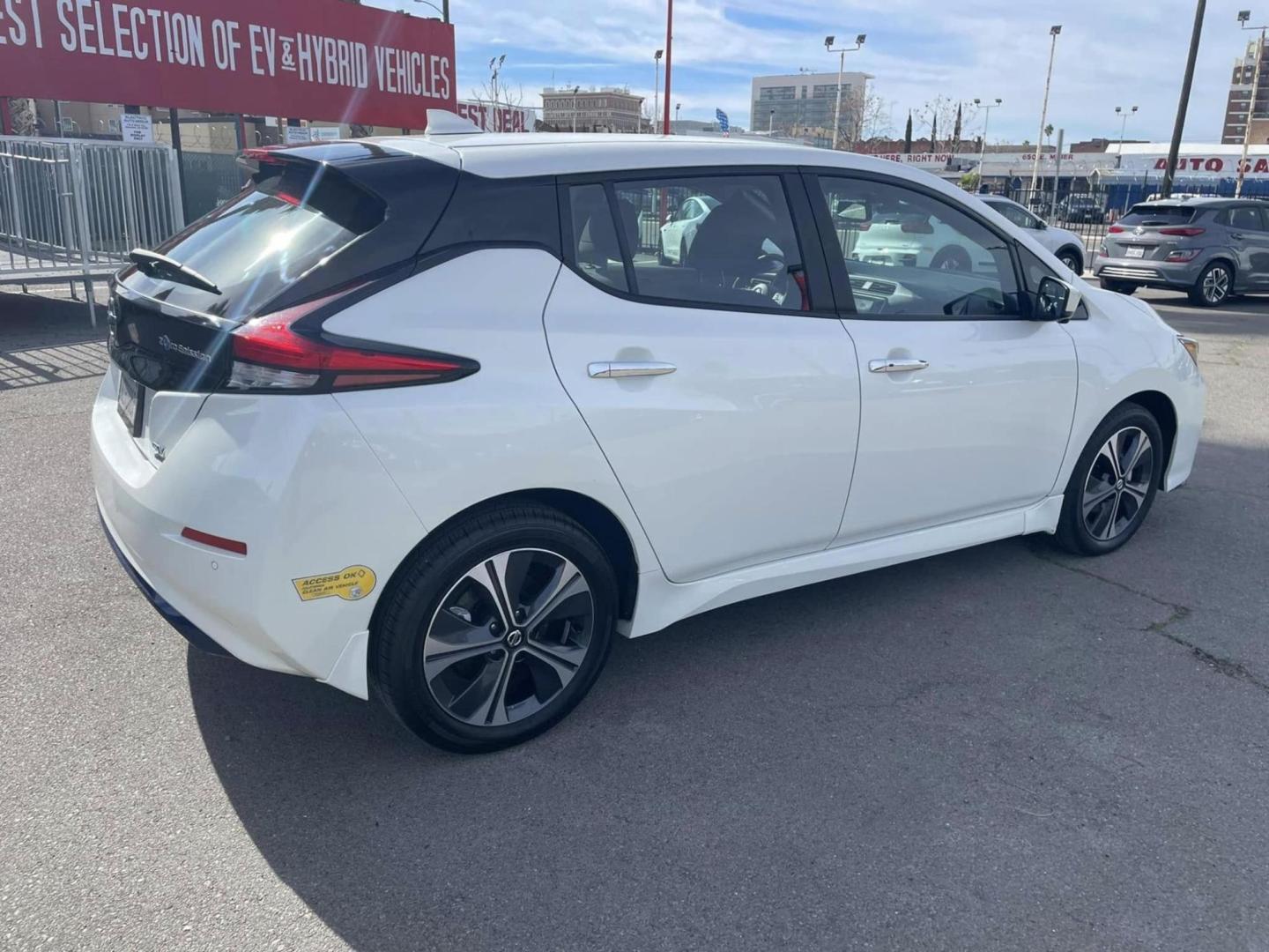 2022 Nissan LEAF SV (1N4BZ1CV9NC) with an ELECTRIC engine, CVT transmission, located at 722 E Miner Ave, Stockton, CA, 95202, (209) 871-6645, 37.956711, -121.282310 - PLUS TAXES AND FEES NO CHARGER AVAILABLE - Photo#13