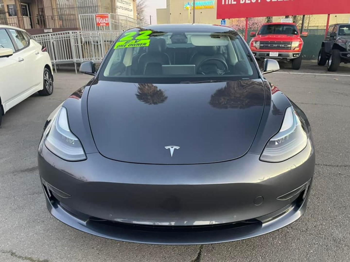 2022 Tesla Model 3 Standard Range Plus (5YJ3E1EA5NF) with an ELECTRIC engine, 1A transmission, located at 722 E Miner Ave, Stockton, CA, 95202, (209) 871-6645, 37.956711, -121.282310 - PLUS TAXES AND FEES FULLY ELECTRIC VEHICLE - Photo#2