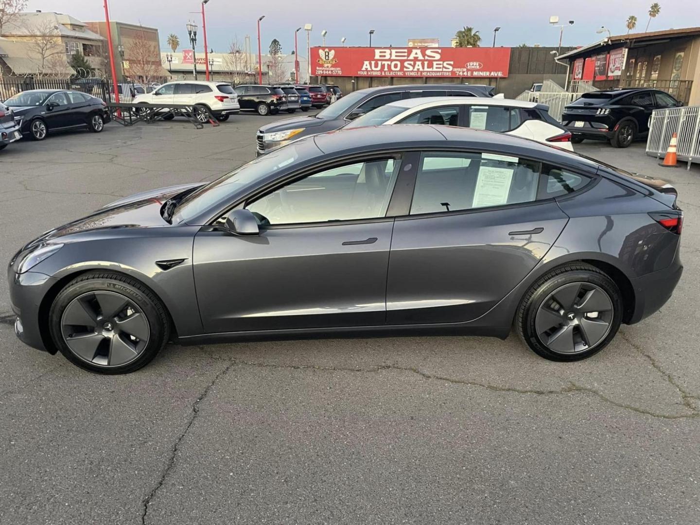 2022 Tesla Model 3 Standard Range Plus (5YJ3E1EA5NF) with an ELECTRIC engine, 1A transmission, located at 722 E Miner Ave, Stockton, CA, 95202, (209) 871-6645, 37.956711, -121.282310 - PLUS TAXES AND FEES FULLY ELECTRIC VEHICLE - Photo#17