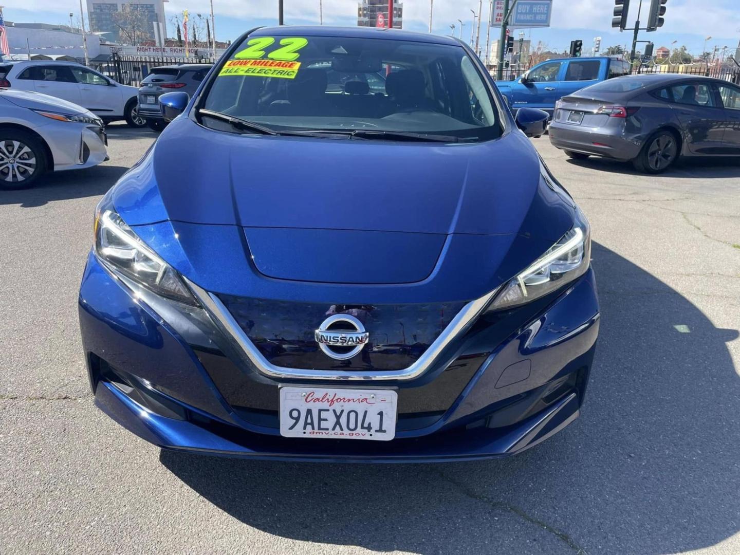 2022 Nissan LEAF SV (1N4BZ1CV7NC) with an ELECTRIC engine, CVT transmission, located at 722 E Miner Ave, Stockton, CA, 95202, (209) 871-6645, 37.956711, -121.282310 - PLUS TAXES AND FEES - Photo#2