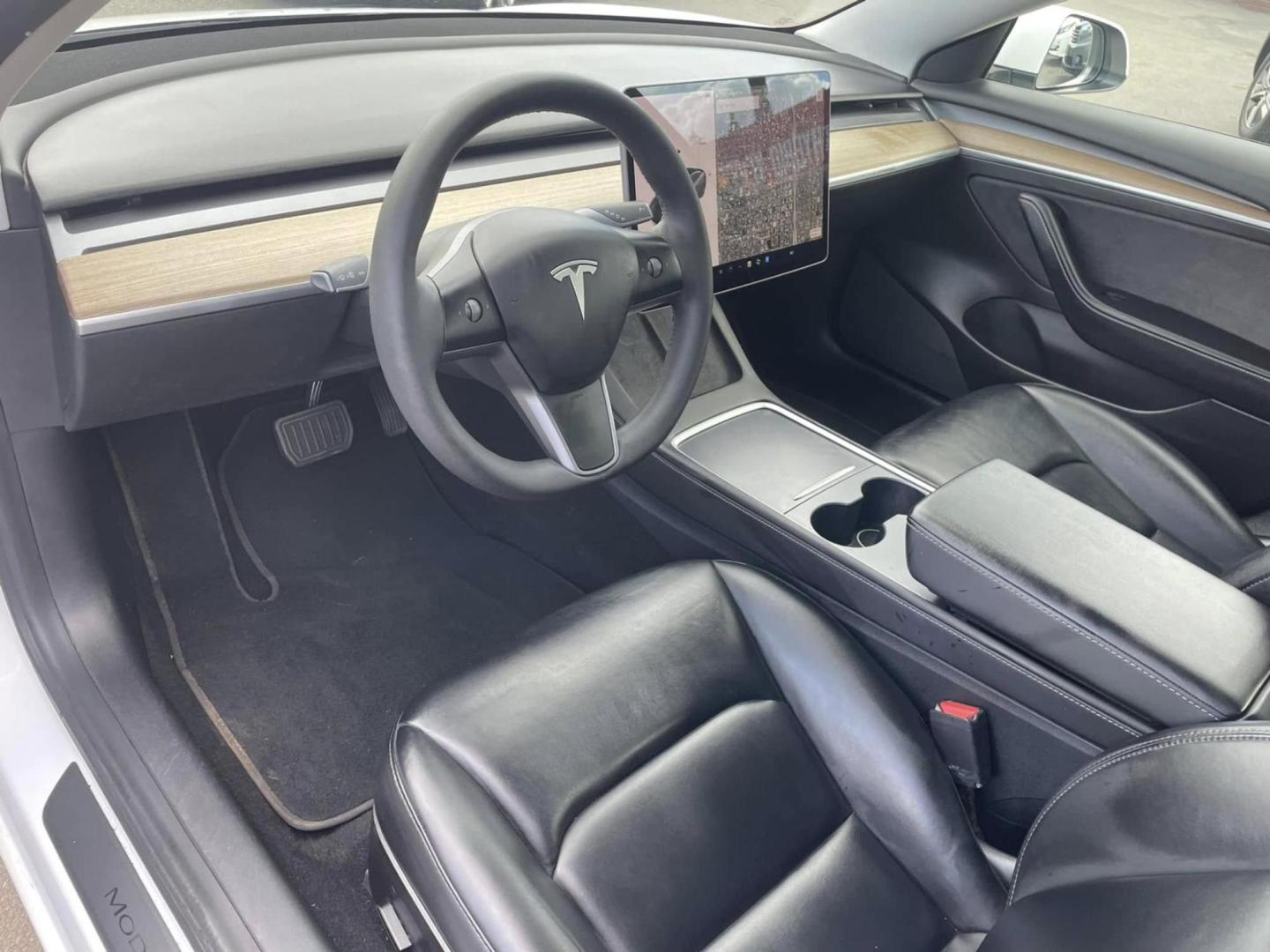 2021 WHITE Tesla Model 3 Long Range (5YJ3E1EB7MF) with an ELECTRIC engine, 1A transmission, located at 722 E Miner Ave, Stockton, CA, 95202, (209) 871-6645, 37.956711, -121.282310 - PLUS TAXES AND FEES NO CHARGER AVAILABLE - Photo#6