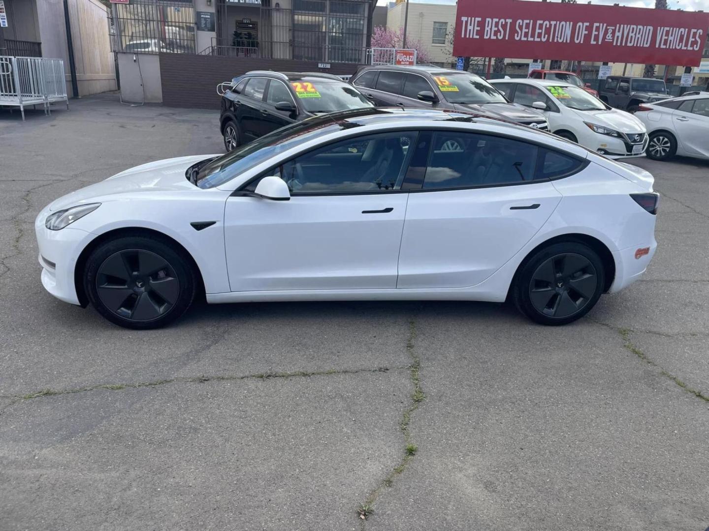 2021 WHITE Tesla Model 3 Long Range (5YJ3E1EB7MF) with an ELECTRIC engine, 1A transmission, located at 722 E Miner Ave, Stockton, CA, 95202, (209) 871-6645, 37.956711, -121.282310 - PLUS TAXES AND FEES NO CHARGER AVAILABLE - Photo#21