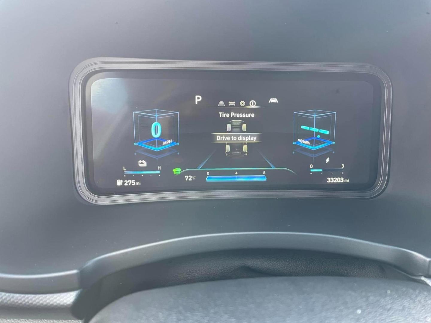 2022 WHITE /GRAY Hyundai Kona EV Limited (KM8K33AGXNU) with an ELECTRIC engine, 1A transmission, located at 722 E Miner Ave, Stockton, CA, 95202, (209) 871-6645, 37.956711, -121.282310 - Up to $4,000 in Savings This vehicle may qualify for the Pre-Owned Clean Vehicle tax credit made available to taxpayers in the Inflation Reduction Act. For comprehensive details on the full range of eligibility requirements and to gain further insight into the Pre-Owned Clean Vehicle tax credit, w - Photo#13